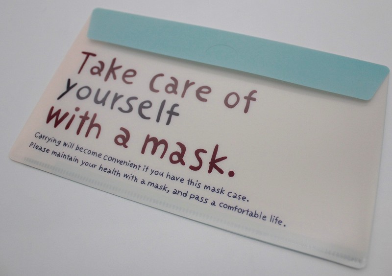 ２ＷＡＹマスクケース　英字柄