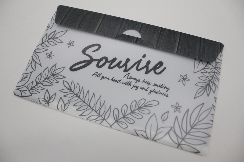 ２ＷＡＹマスクケース　ボタニカル柄